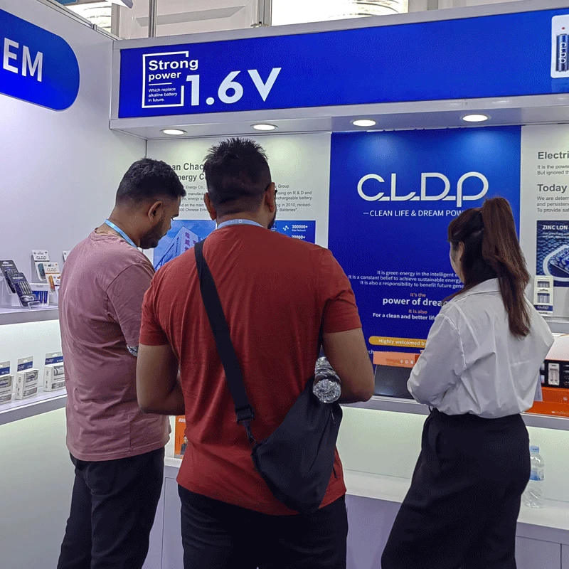 customers at the Canton Fair